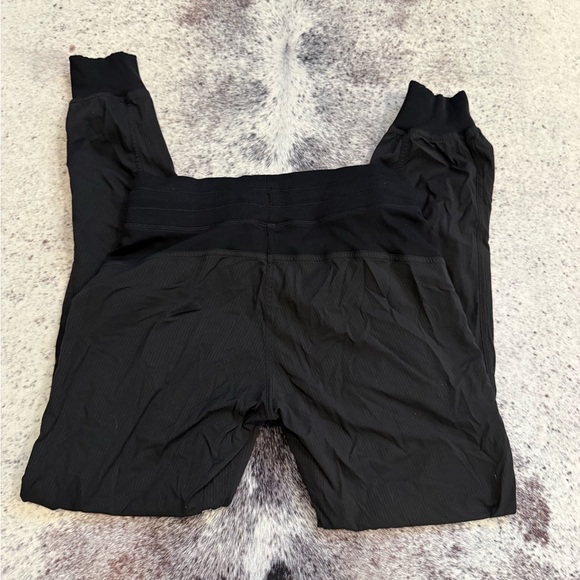 Lululemon black joggers - Picture 2 of 2